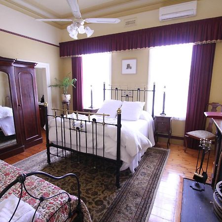 マルドン Palm House Bed & Breakfast エクステリア 写真